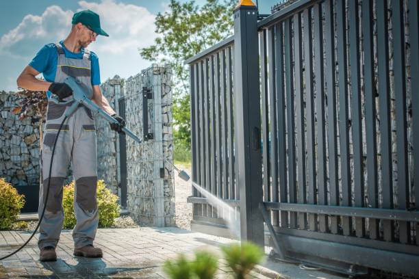 Best Pool Deck Cleaning  in Caldwell, OH